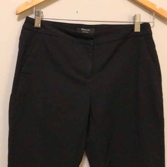 RW Co. Black Ankle Skinny - Picture 3 of 3